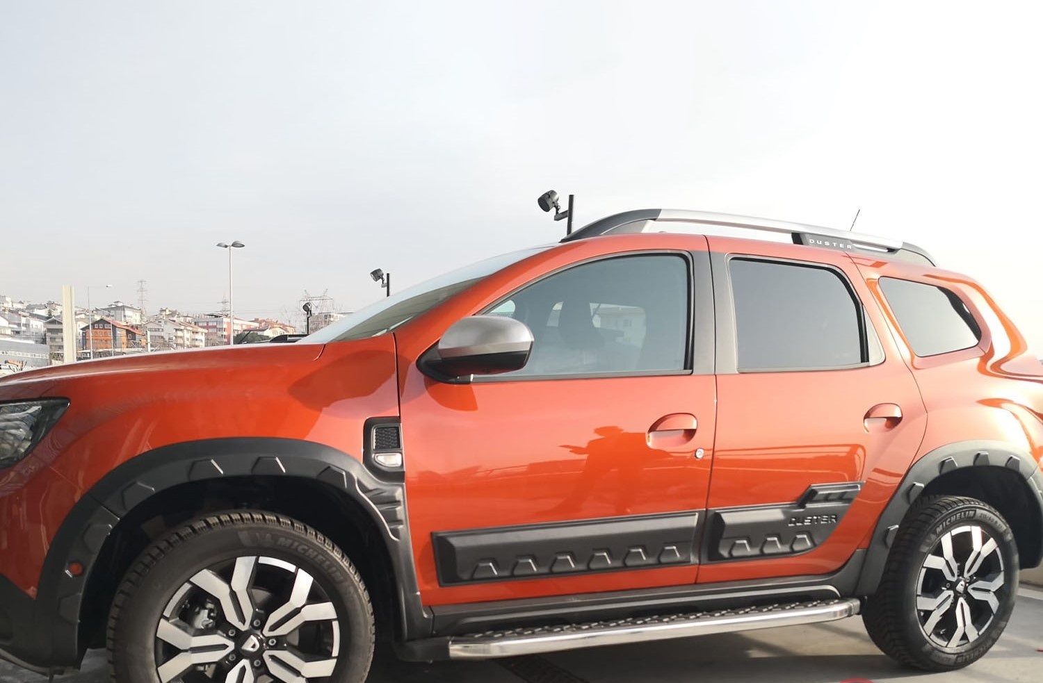 Dacia Duster Çamurluk Dodik Seti ve Kapı Koruma Seti 2018-2024 (Hornet model) Dacia Duster Çamurluk Dodik Seti ve Kapı Koruma Seti 2018-2024 (Hornet model)
