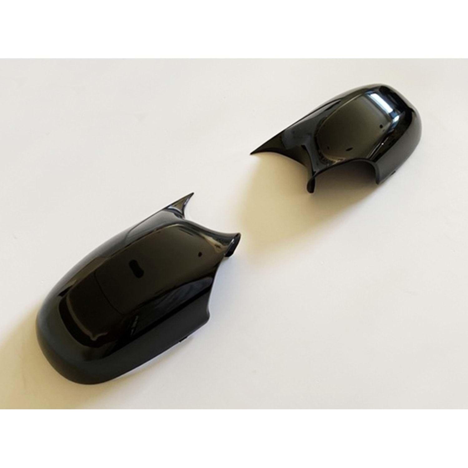 E90 LCI Batman Ayna Kapağı Piano Black / 2008-2011 E90 LCI Batman Ayna Kapağı Piano Black / 2008-2011