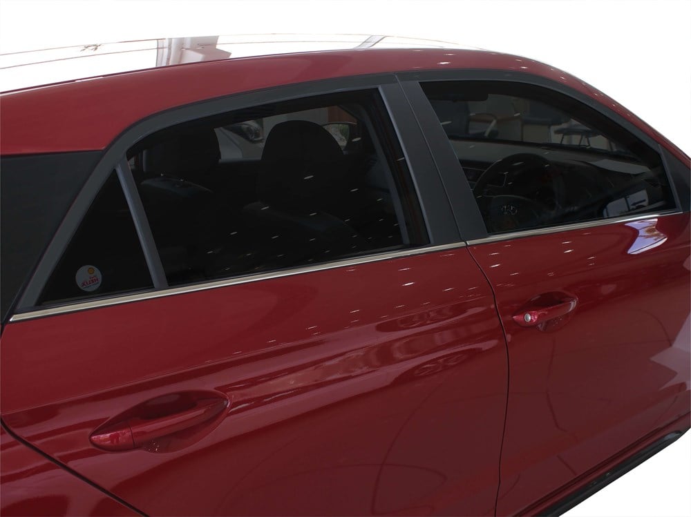Hyundai i20 Cam Çıtası 4 Prç Krom 2014 ve Sonrası Hyundai i20 Cam Çıtası 4 Prç Krom 2014 ve Sonrası
