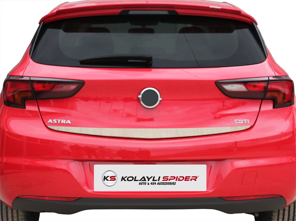 Opel Astra K Bagaj Alt Çıtası Krom 2015 ve Sonrası Opel Astra K Bagaj Alt Çıtası Krom 2015 ve Sonrası
