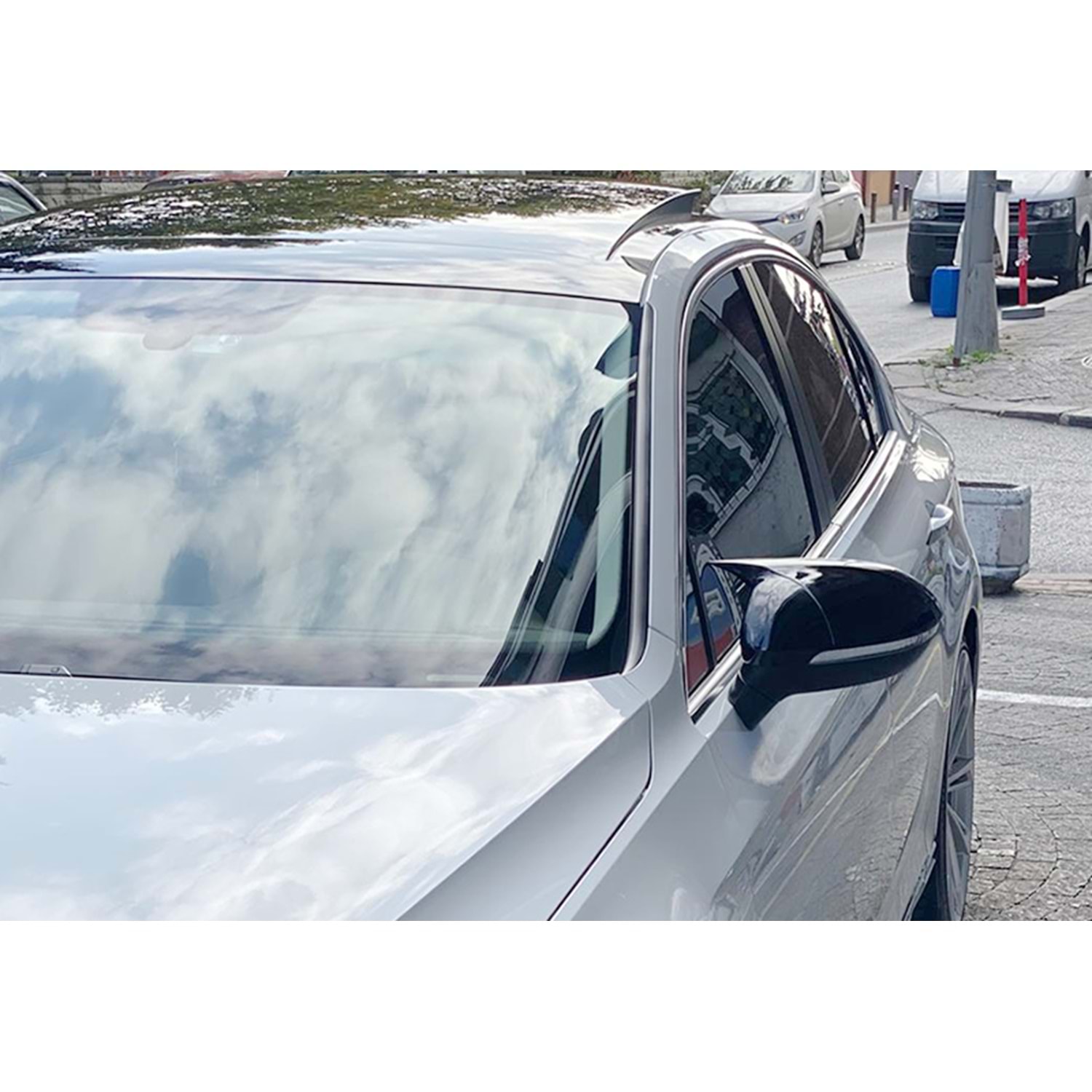 Passat B8 Batman Ayna Kapağı Piano Black / 2015 ve Sonrası Passat B8 Batman Ayna Kapağı Piano Black / 2015 ve Sonrası