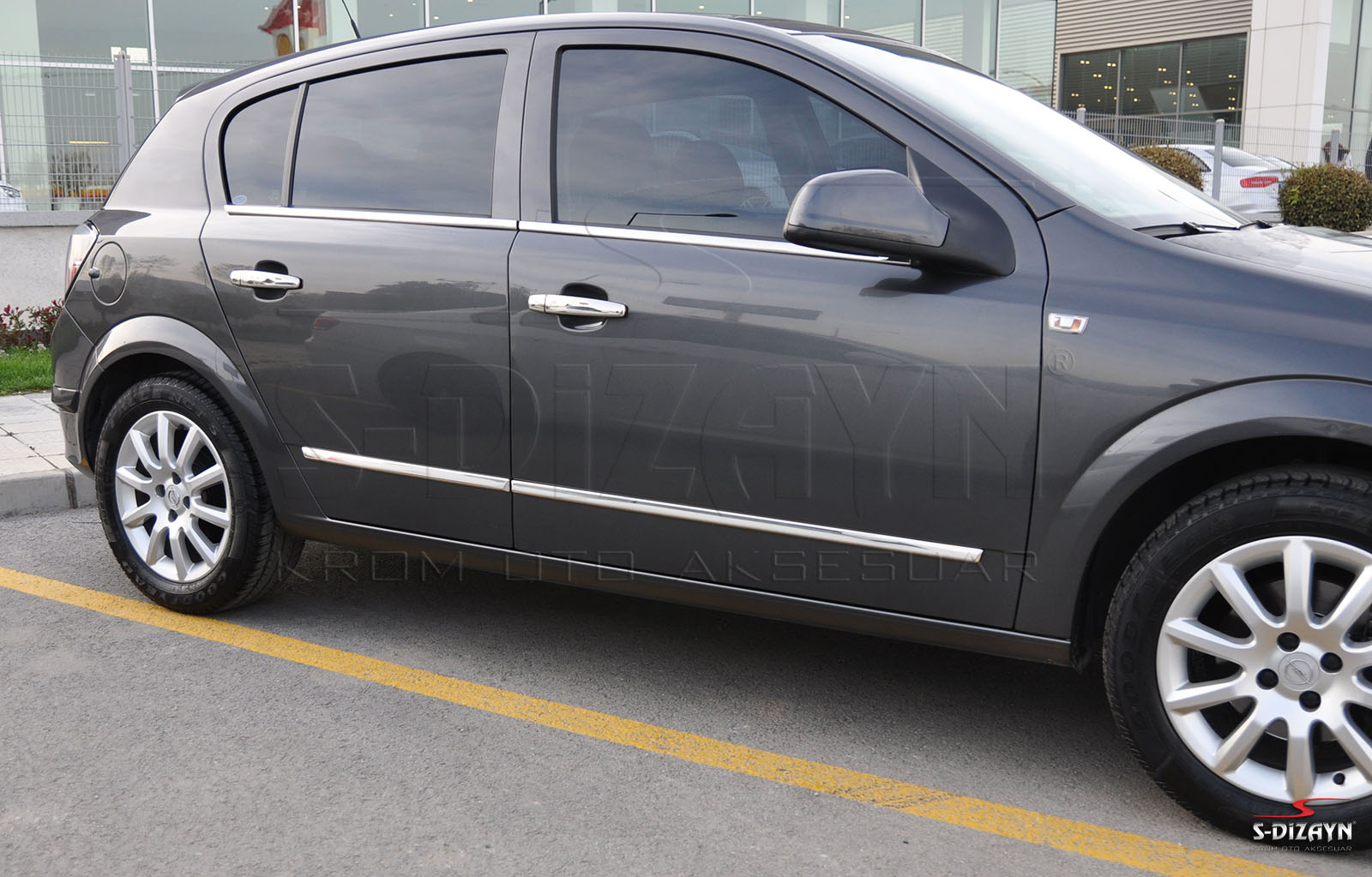 S-Dizayn Opel Astra H HB Kapı Koruma Çıtası Krom 2004-2013 S-Dizayn Opel Astra H HB Kapı Koruma Çıtası Krom 2004-2013