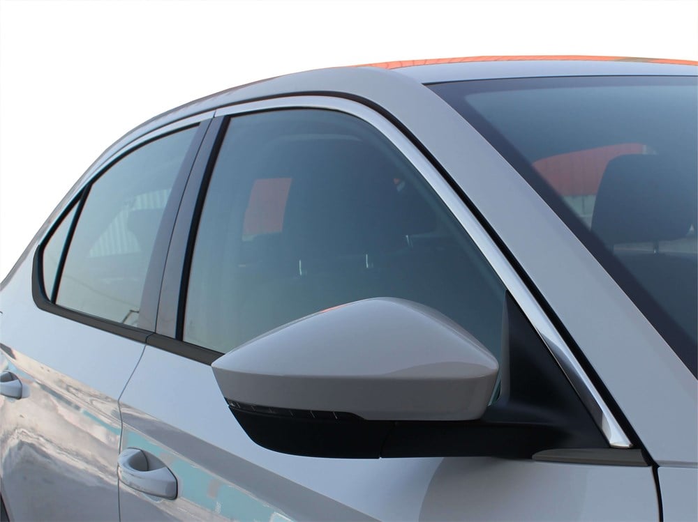Skoda Super B8 Cam Üst Çıtası 4 Prç Krom 2015 ve Sonrası Skoda Super B8 Cam Üst Çıtası 4 Prç Krom 2015 ve Sonrası