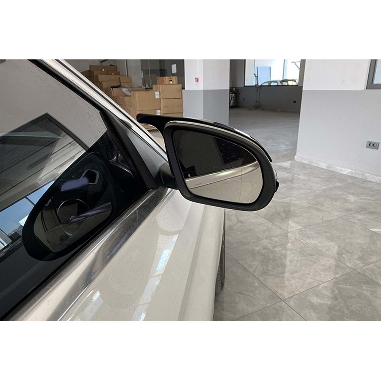 W205 Batman Ayna Kapağı Piano Black / 2015-2019 W205 Batman Ayna Kapağı Piano Black / 2015-2019