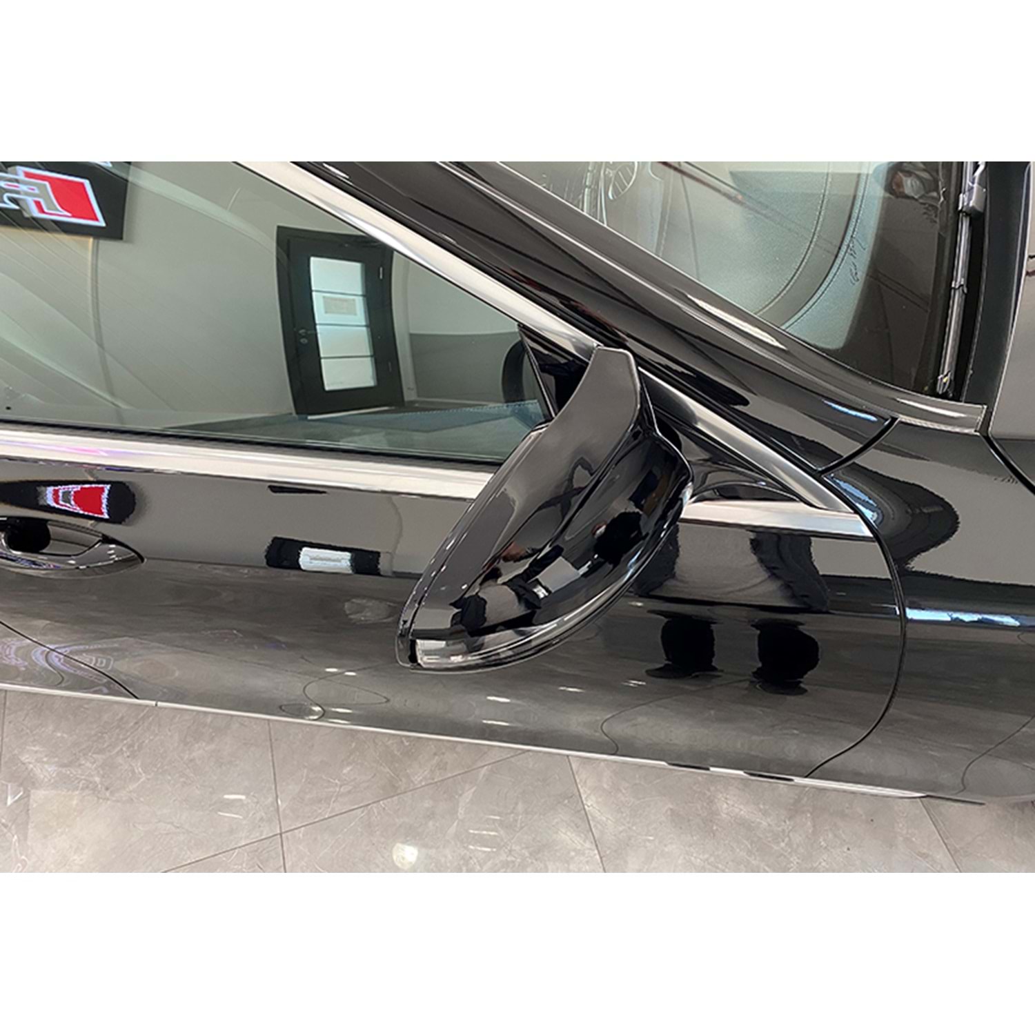 W213 Batman Ayna Kapağı Piano Black / 2017 - W213 Batman Ayna Kapağı Piano Black / 2017 -